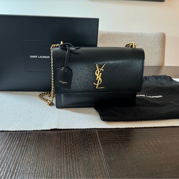 ⭐️SOLD⭐️Saint Laurent Medium Sunset Bag. Calf leather exterior. - Picture 1 of 7